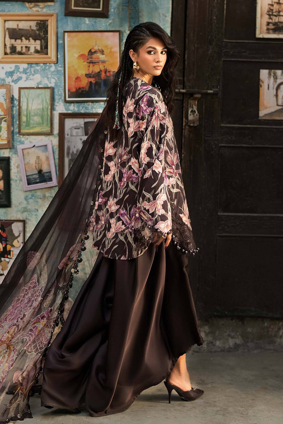 Maria B M Prints/Fall Edit 26/4 B/Cambric/Brown