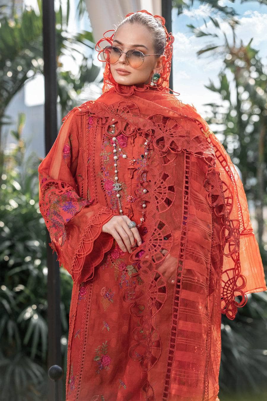 img_maria_b_eid_lawn_23_awwal_boutique