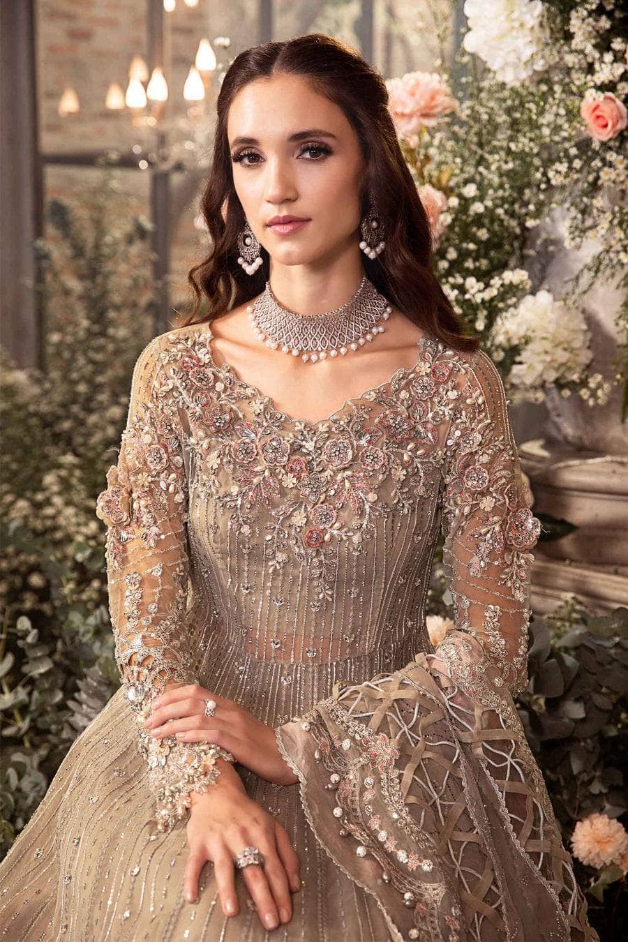 img_maria_b_mbroidered_wedding_couture_awwal_boutique