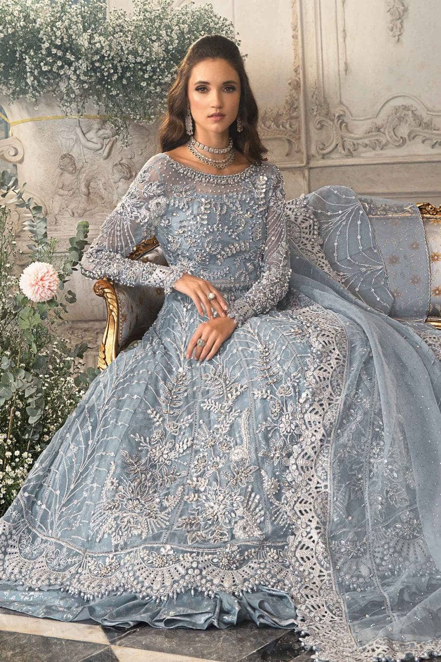 img_maria_b_mbroidered_wedding_couture_awwal_boutique