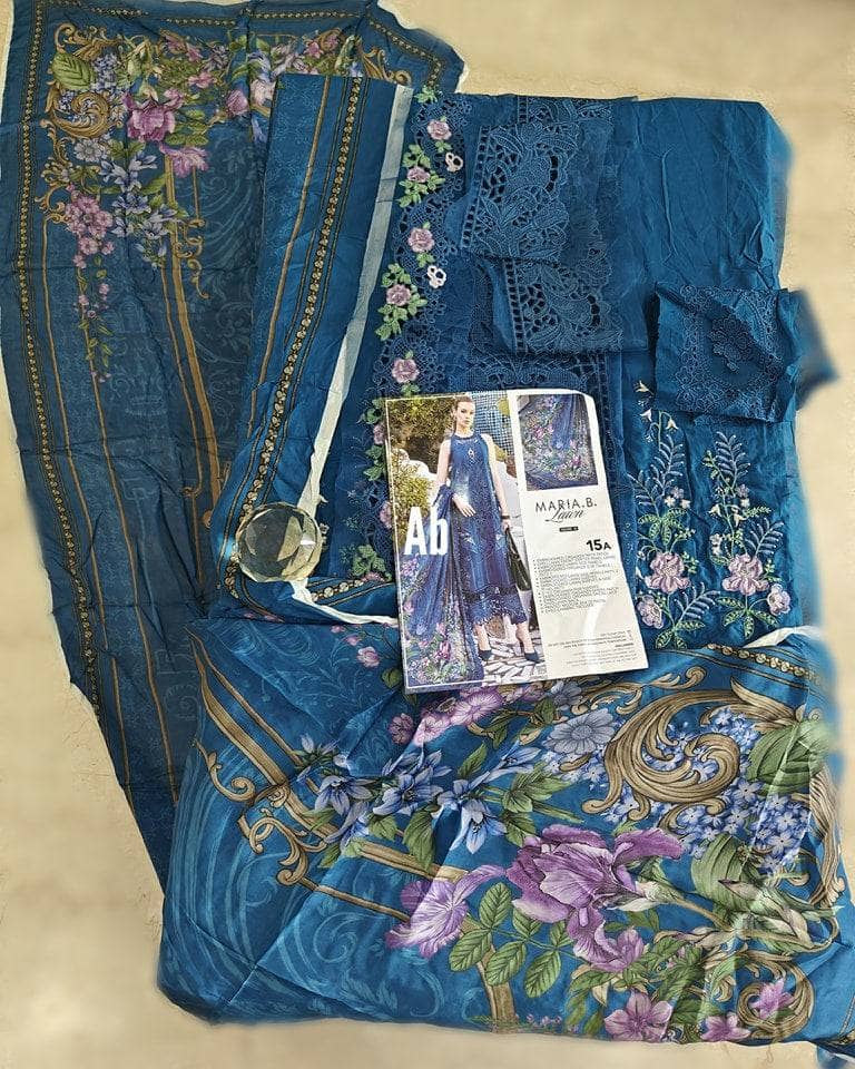img_maria_b_lawn_24_awwal_boutique