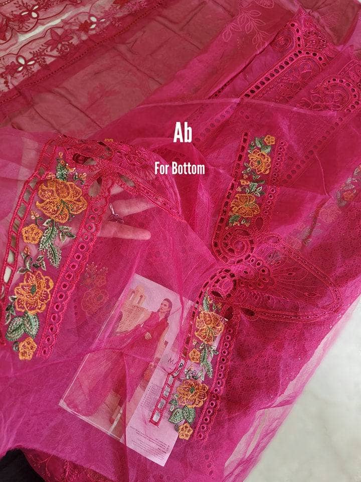 img_maria_b_lawn_24_awwal_boutique