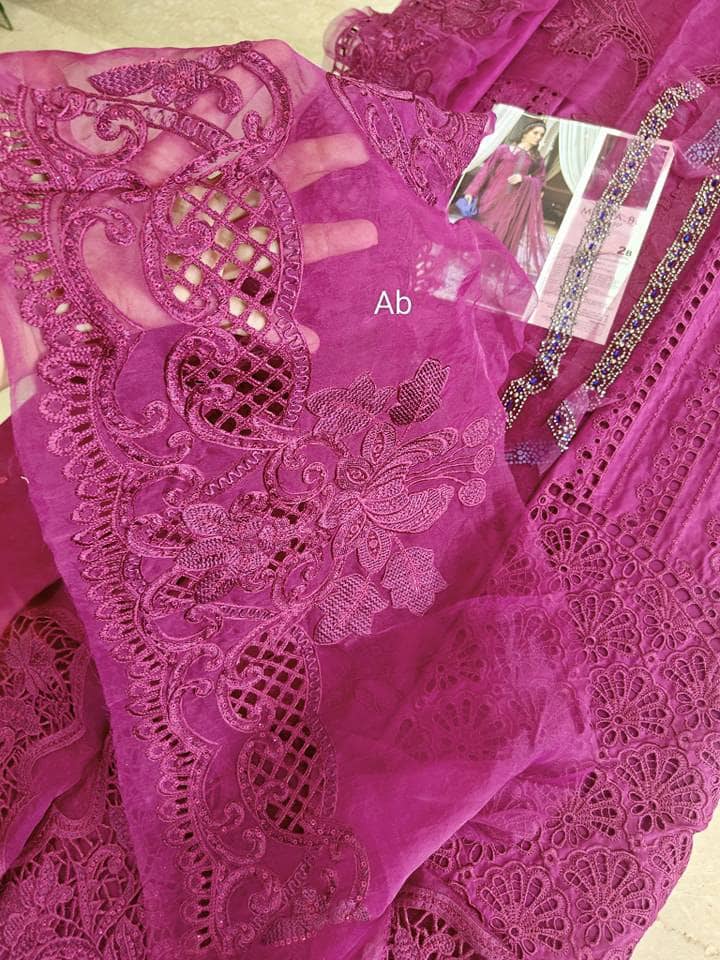 img_maria_b_lawn_awwal-boutique