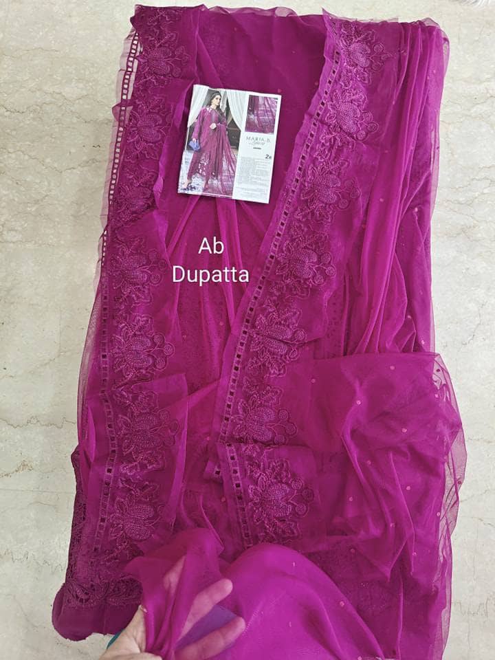 img_maria_b_lawn_awwal-boutique