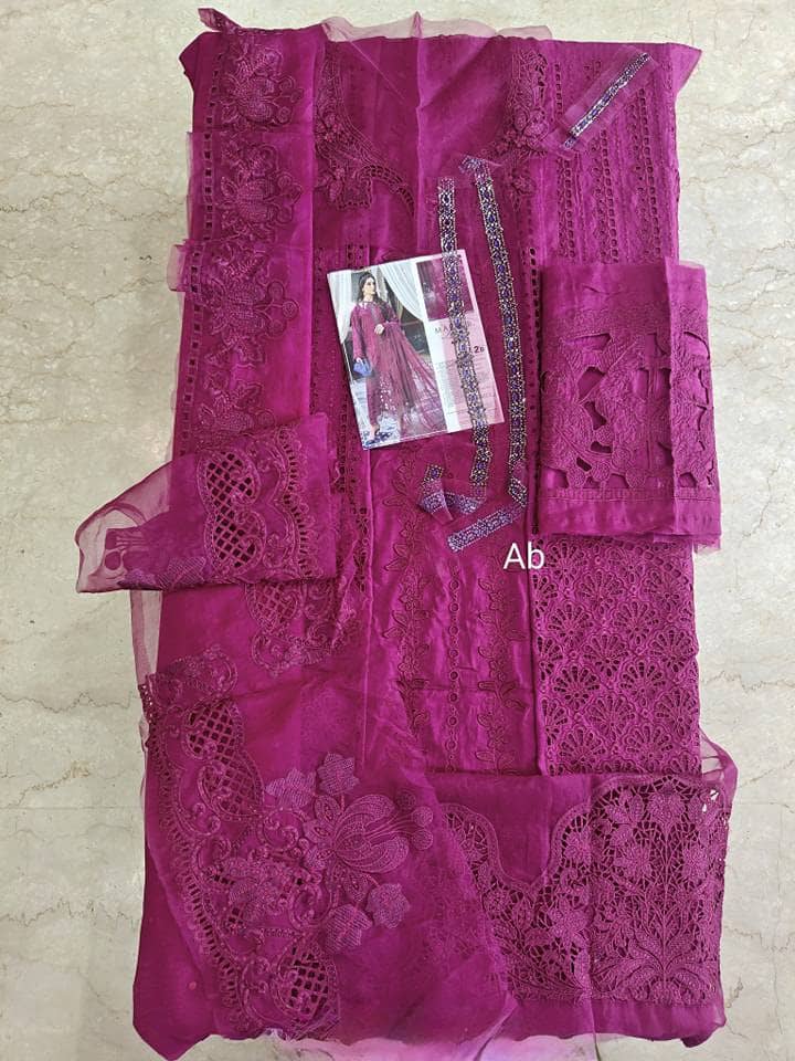 img_maria_b_lawn_awwal-boutique