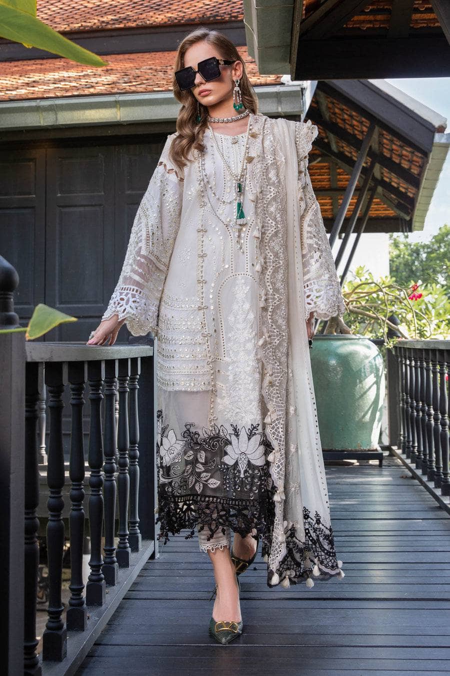 img_maria_b_eid_lawn_23_awwal_boutique