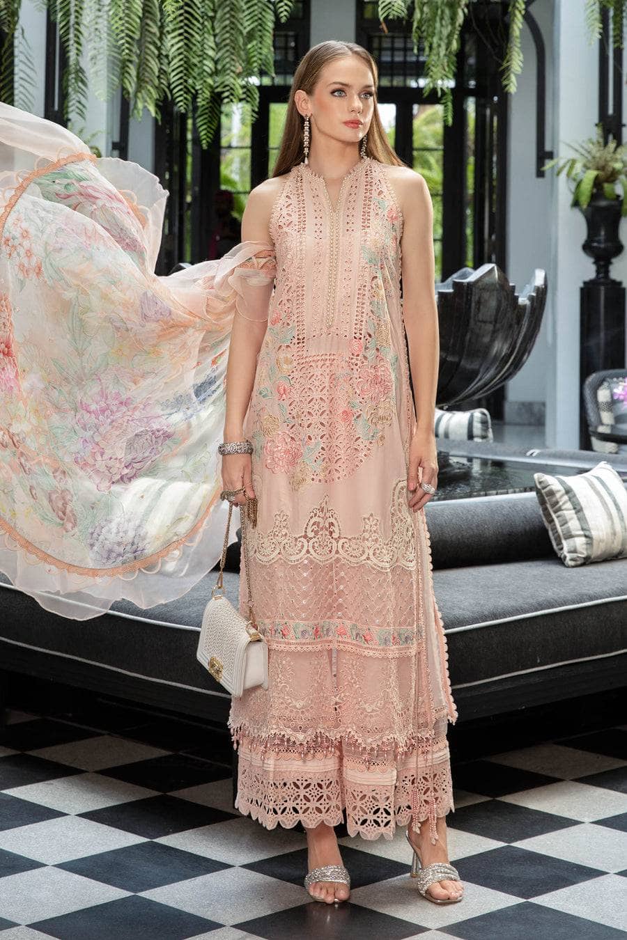 img_maria_b_eid_lawn_23_awwal_boutique