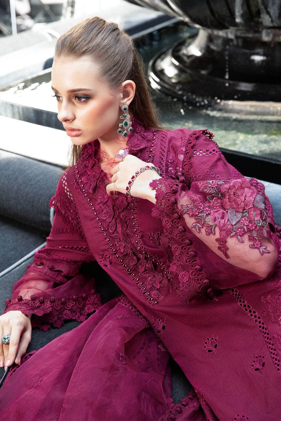 img_maria_b_eid_lawn_23_awwal_boutique