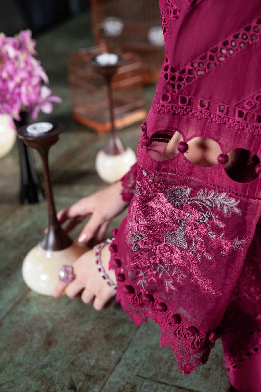 img_maria_b_eid_lawn_23_awwal_boutique