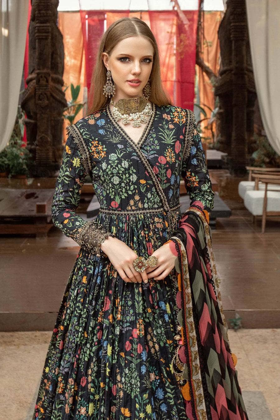 img_maria_b_m_prints_lawn_23_awwal_boutique