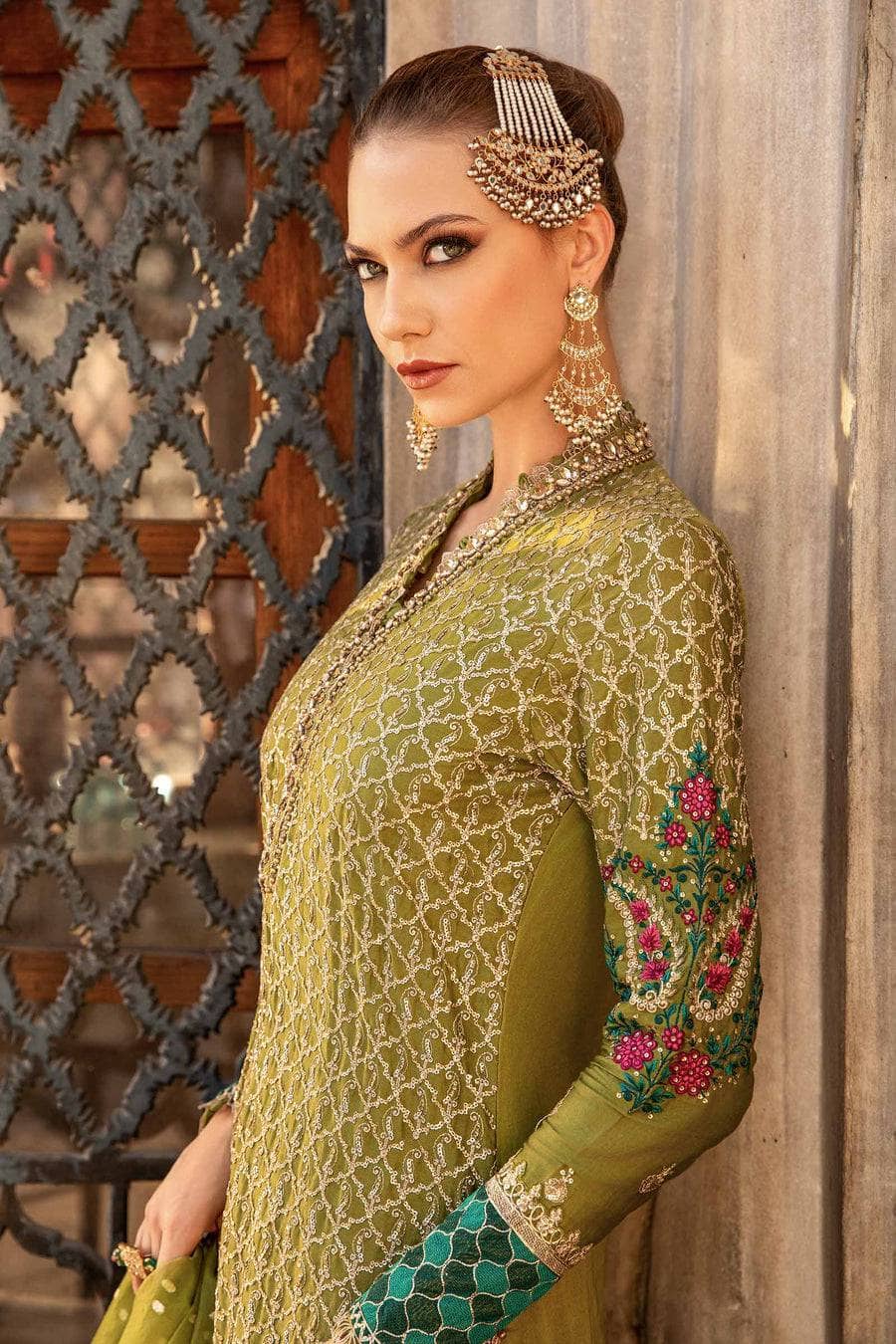 Maria b sateen Chiffon Pakistani Suit Restocked/Maria B Sateen 24/CST-803