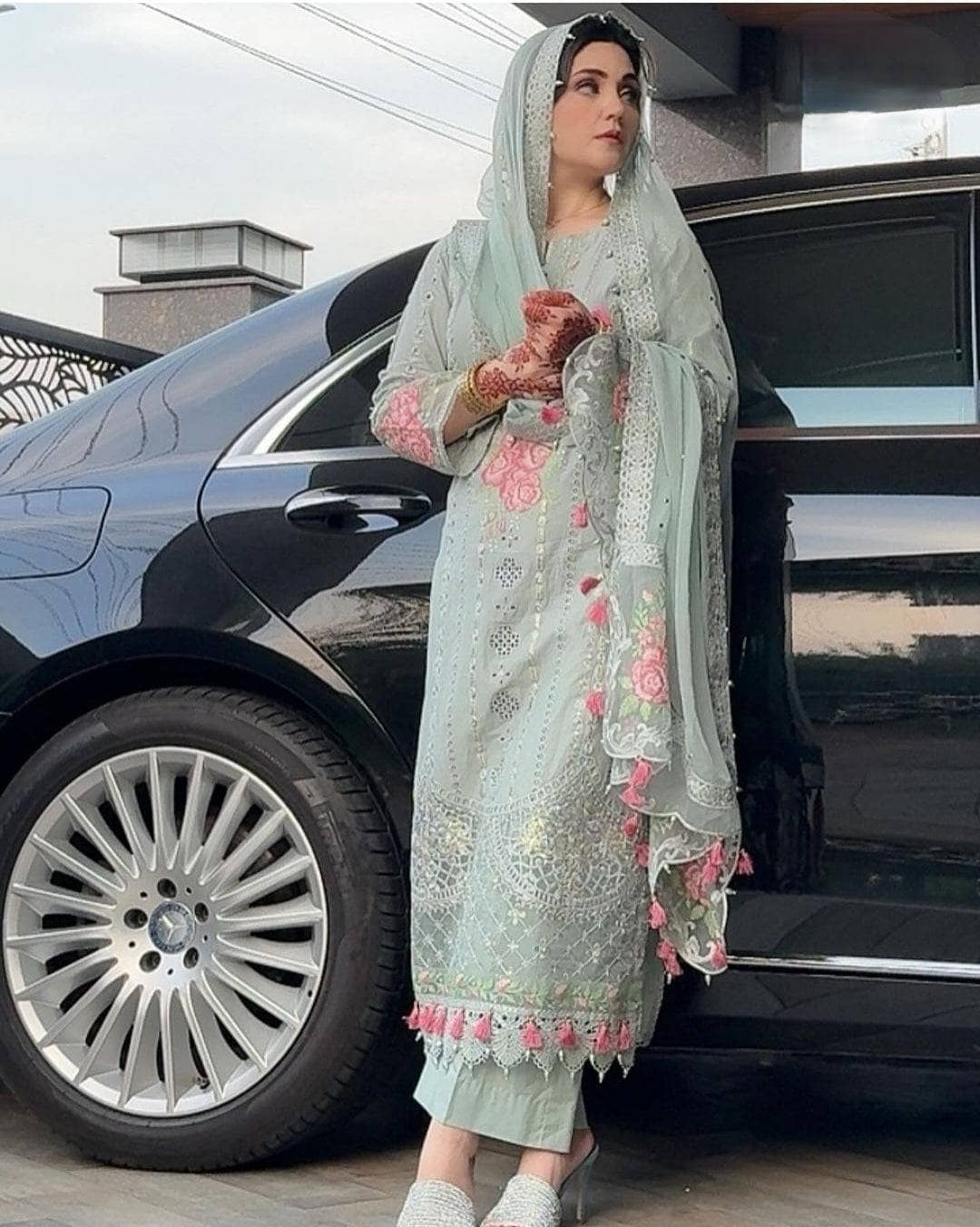 img_maria_b_lawn_awwal_boutique