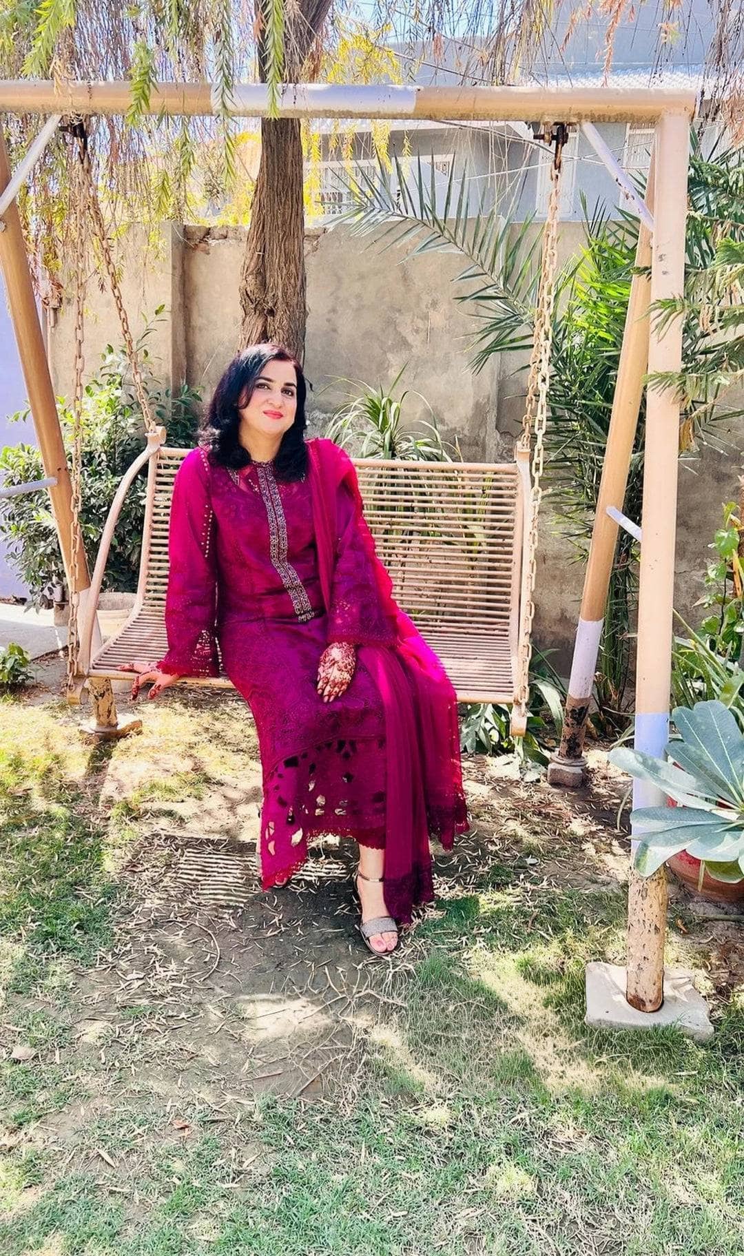 img_maria_b_lawn_25_awwal_boutique