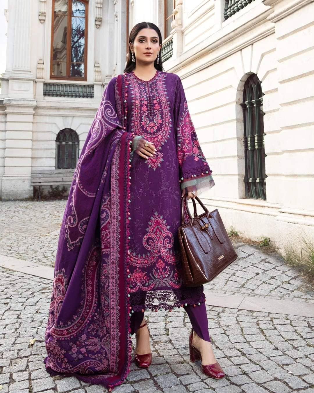 img_maria_b_linen_23_awwal_boutique