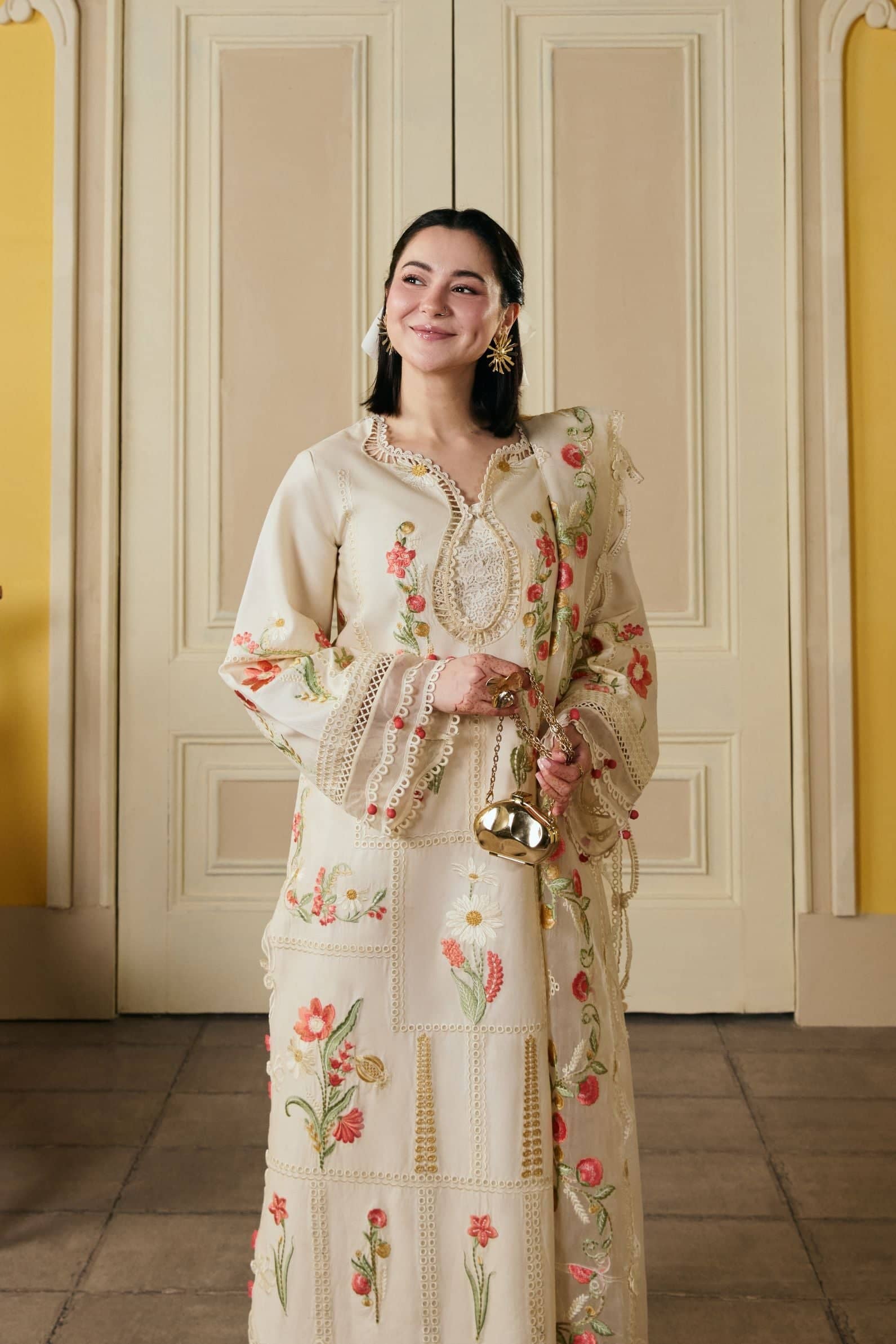 img_maryam_hussain_lawn_awwal_boutique
