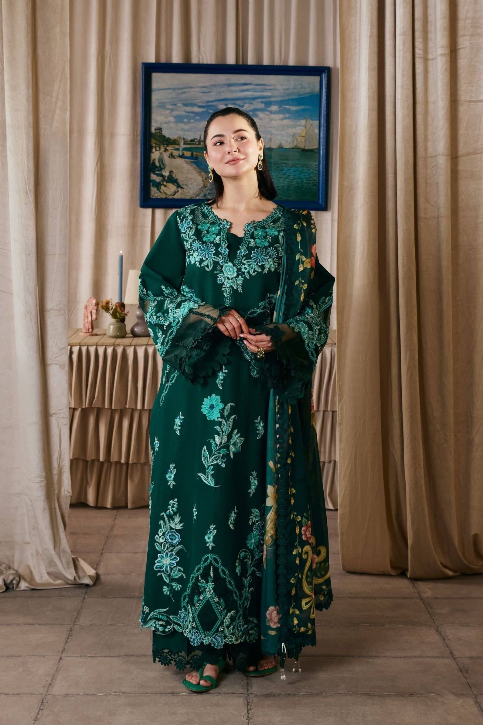 img_maryam_hussain_lawn_awwal_boutique