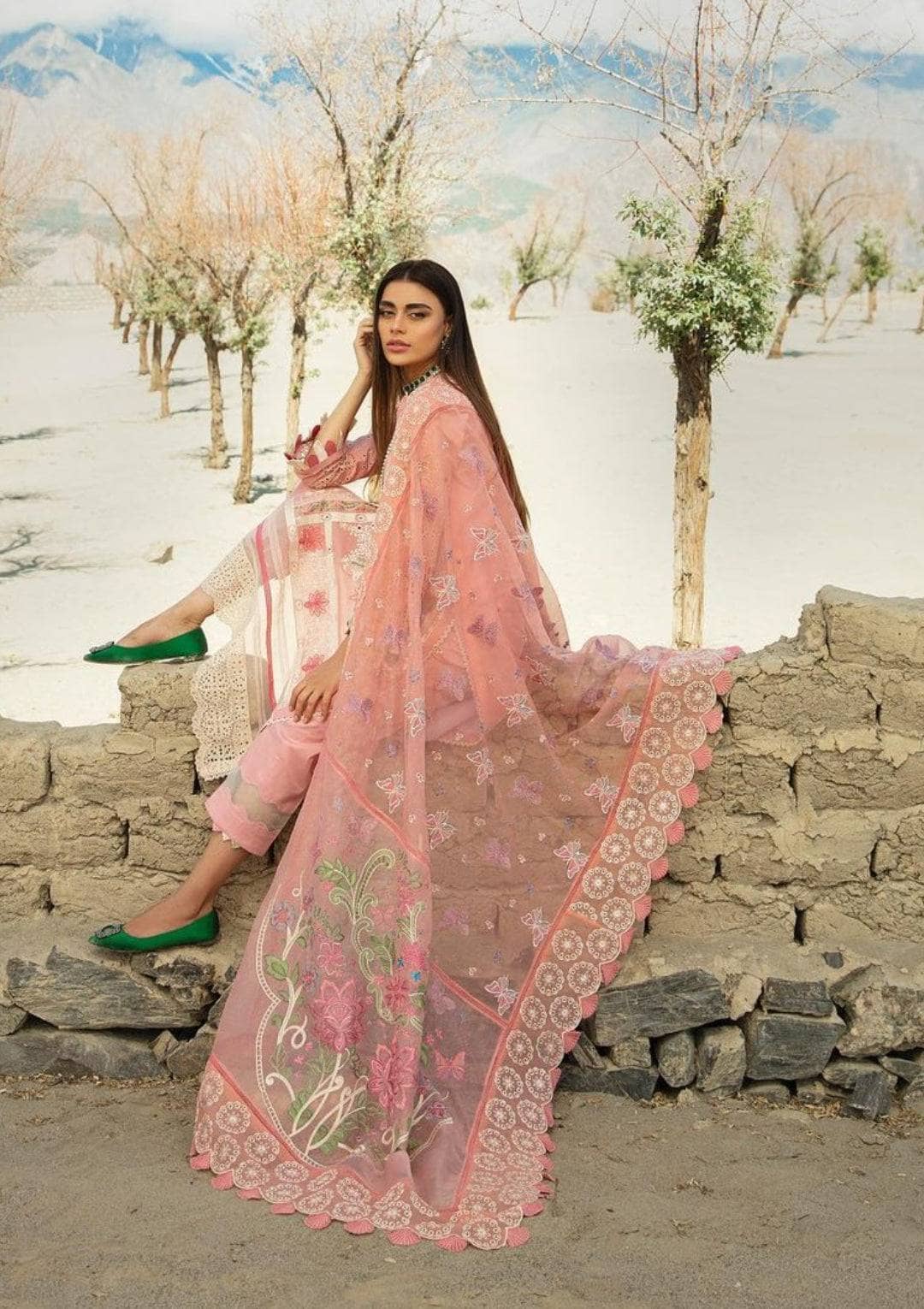 img_maryam_hussain_lawn_awwal_boutique