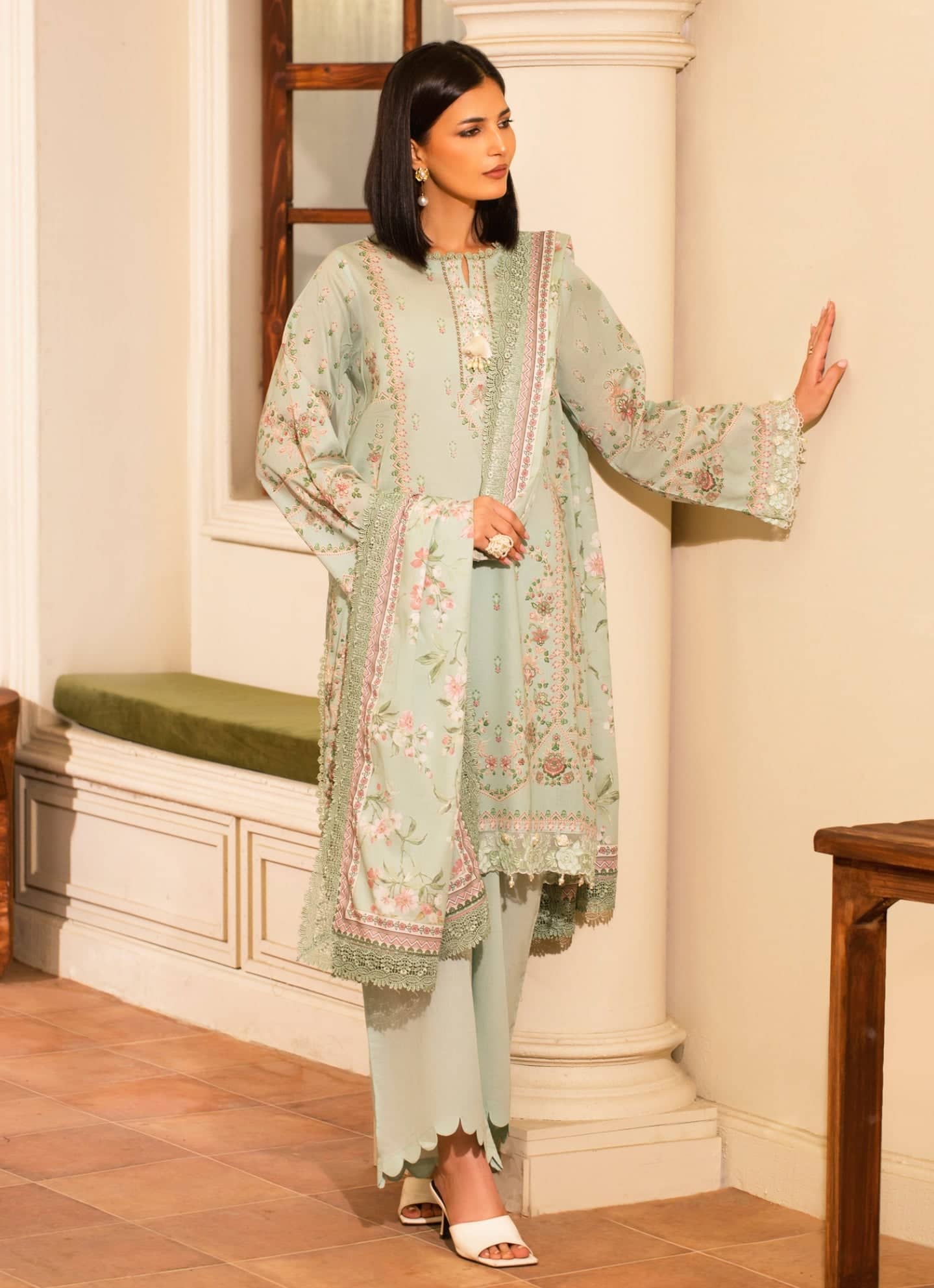Img_mausummery_lawn_awwal_boutique