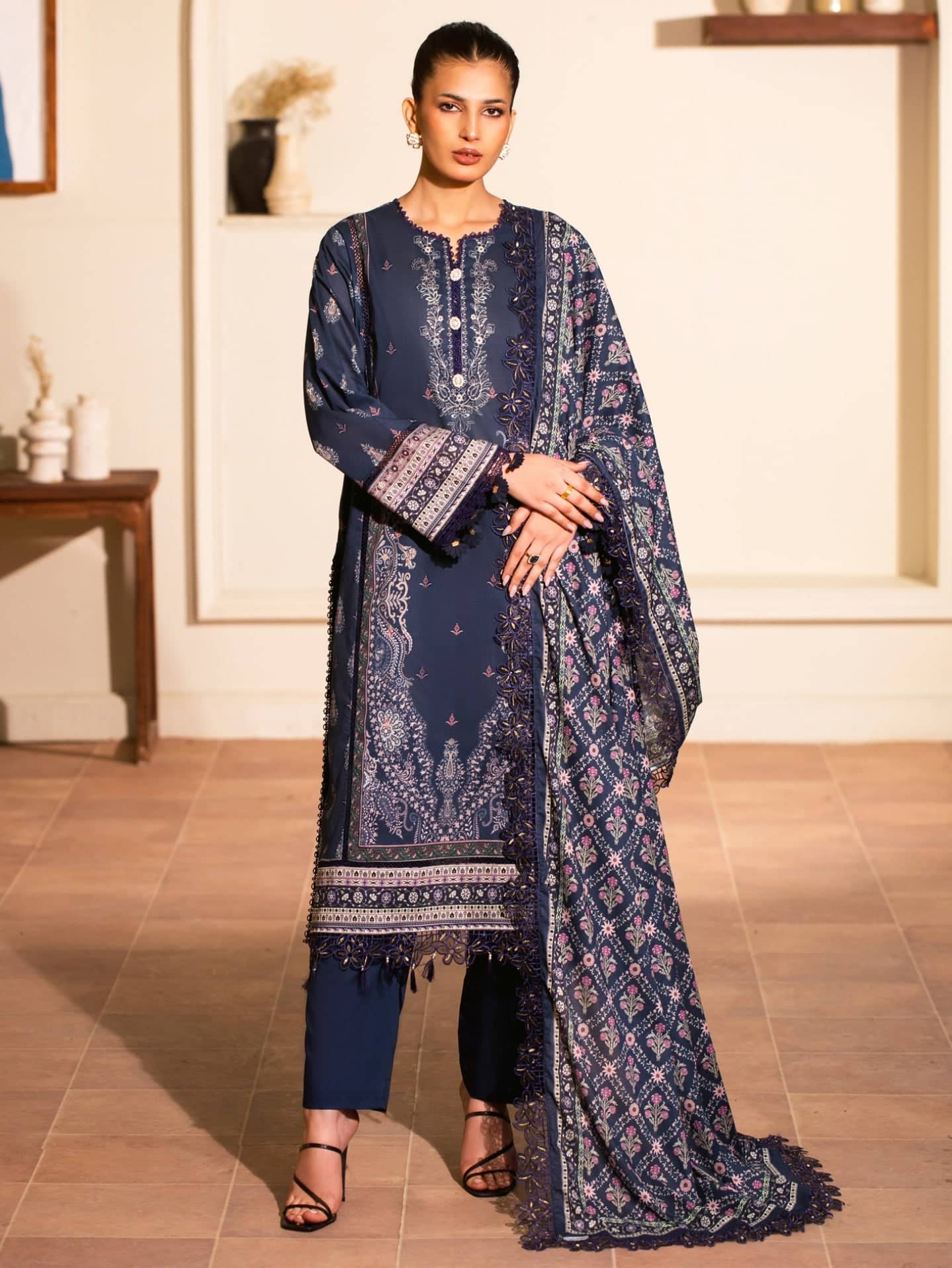 Img_mausummery_lawn_awwal_boutique