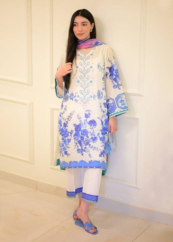 img_sadaf_fawad_khan_awwal_boutique