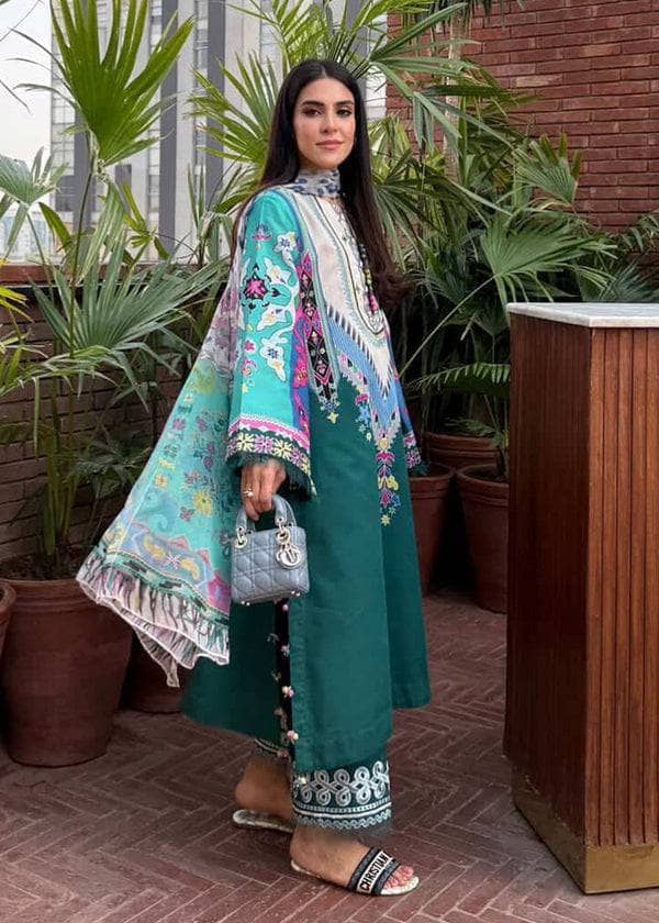 Sadaf Fawad Khan Siraa Lawn/Surf Gypsy