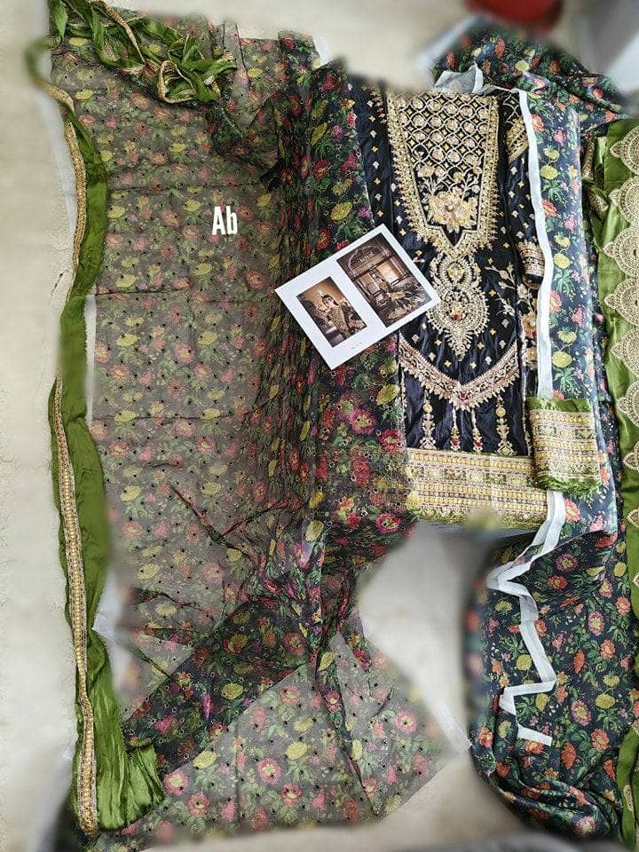 img_open_pic_zarlish_by_mohsin_naveed_ranjha_awwal_boutique