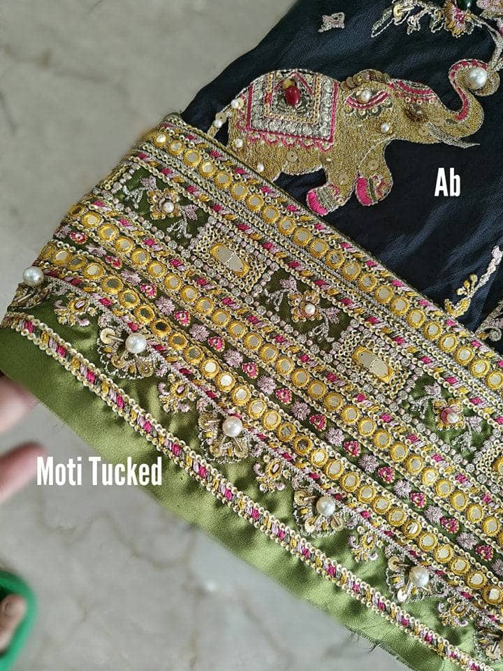 img_open_pic_zarlish_by_mohsin_naveed_ranjha_awwal_boutique