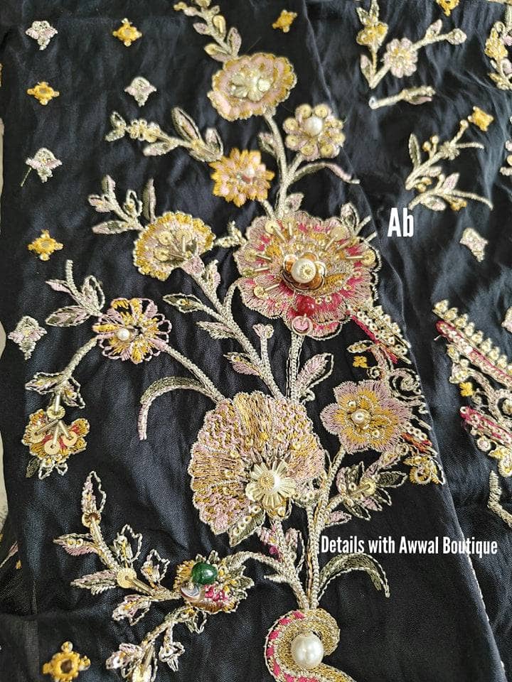 img_open_pic_zarlish_by_mohsin_naveed_ranjha_awwal_boutique