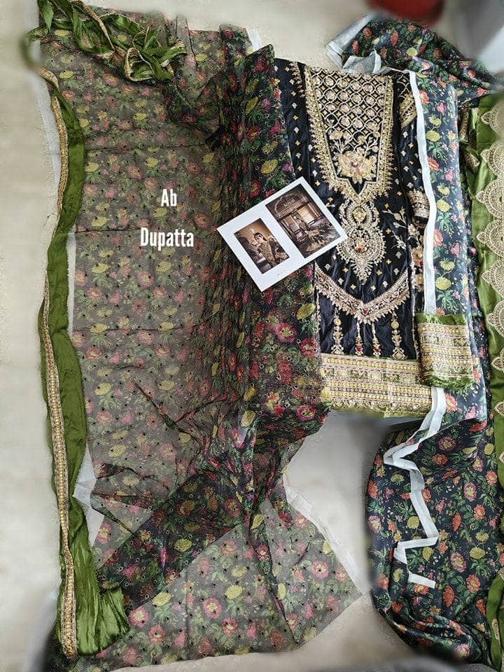 img_open_pic_zarlish_by_mohsin_naveed_ranjha_awwal_boutique