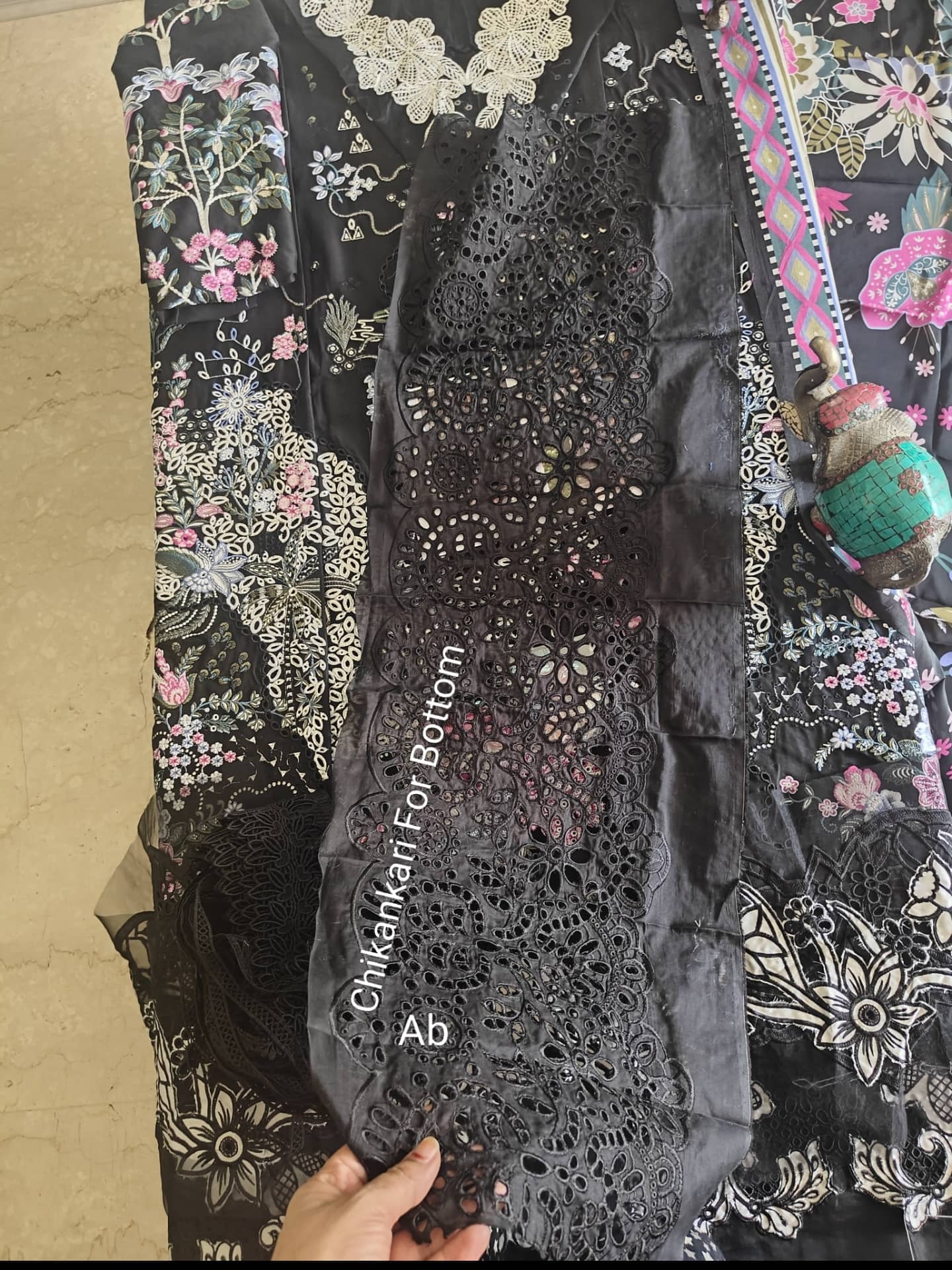 img_mushq_amoi_lawn_awwal_boutique