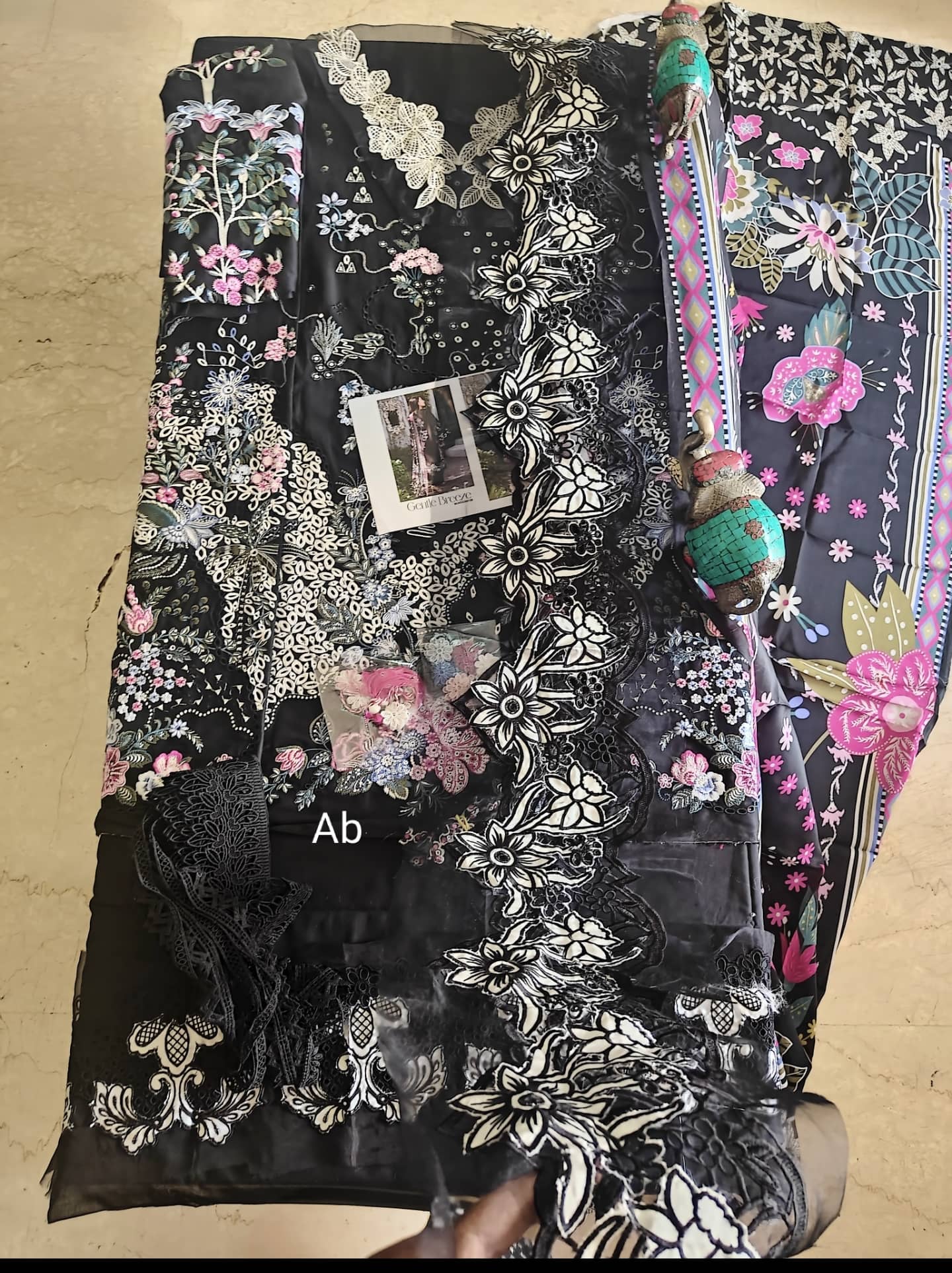 Open Pic/Mushq Amoi Lawn/Gentle Breeze/Black