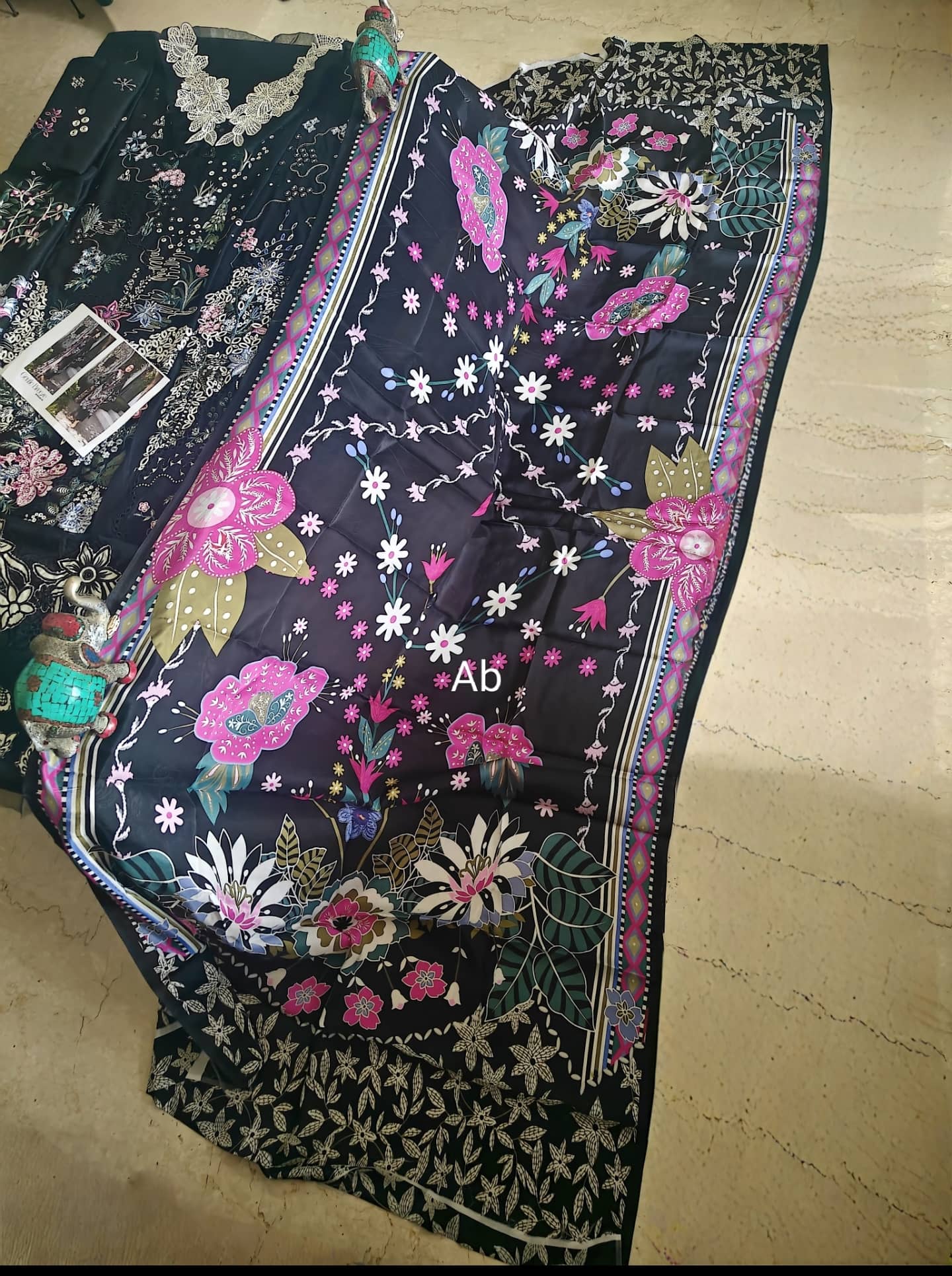 Open Pic/Mushq Amoi Lawn/Gentle Breeze/Black