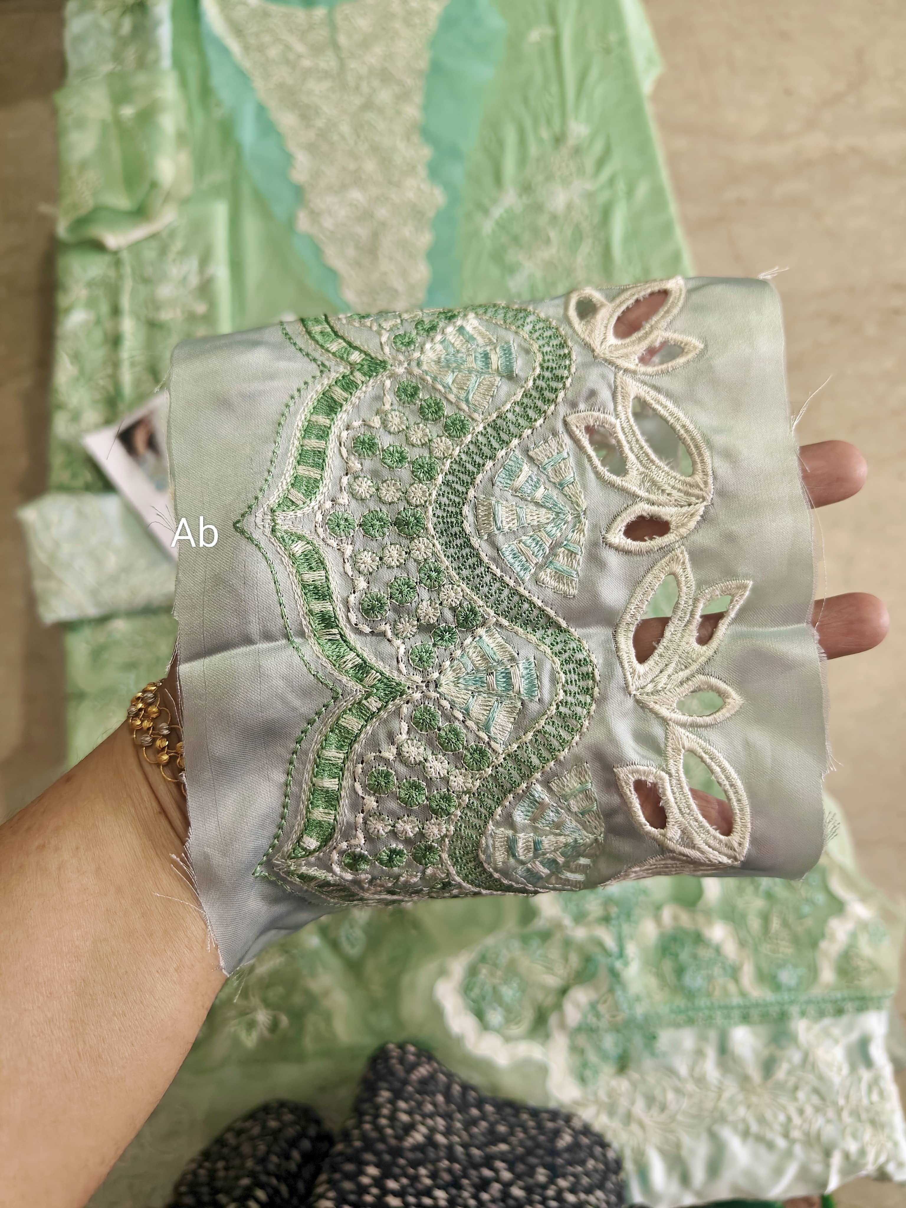 Open Pic/Mushq Amoi Lawn/