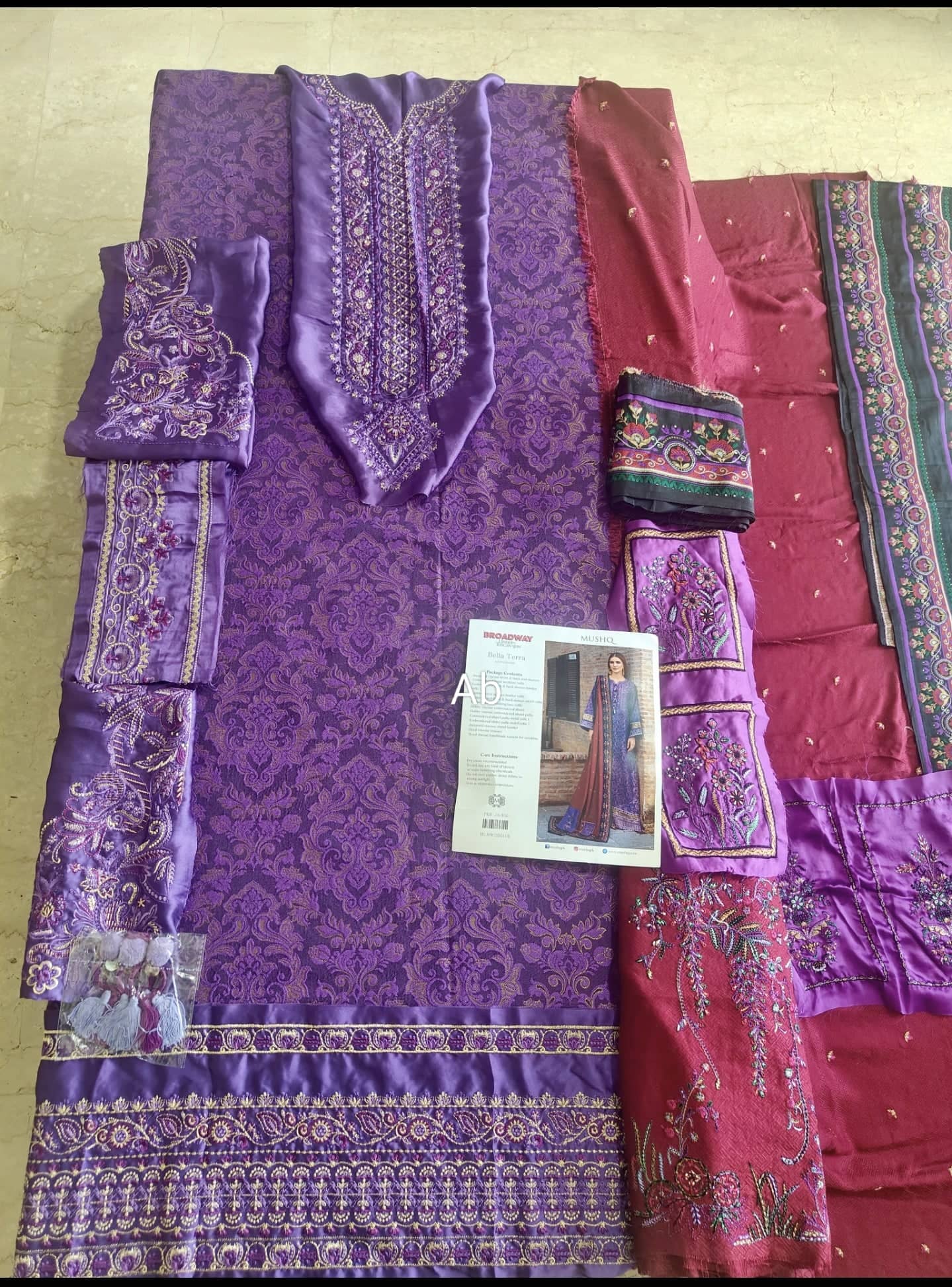 Mushq Broadway open pics Open Pic/Mushq Broadway 25/Bella Terra