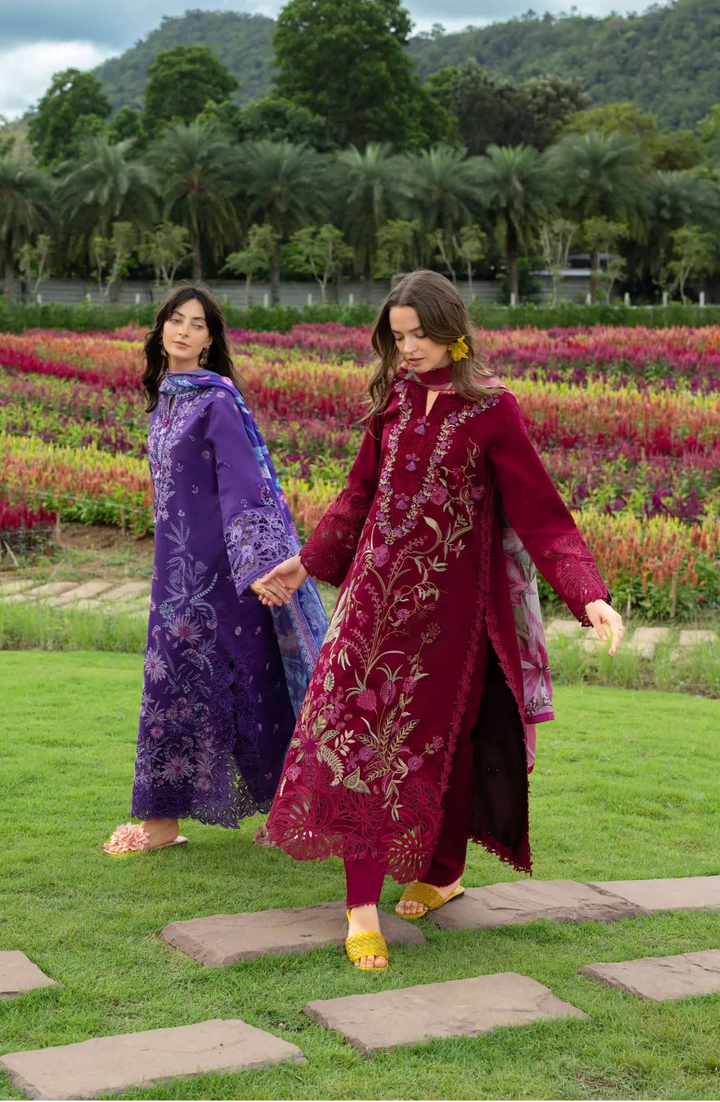 Mushq Hemline 26/Aurora Petals