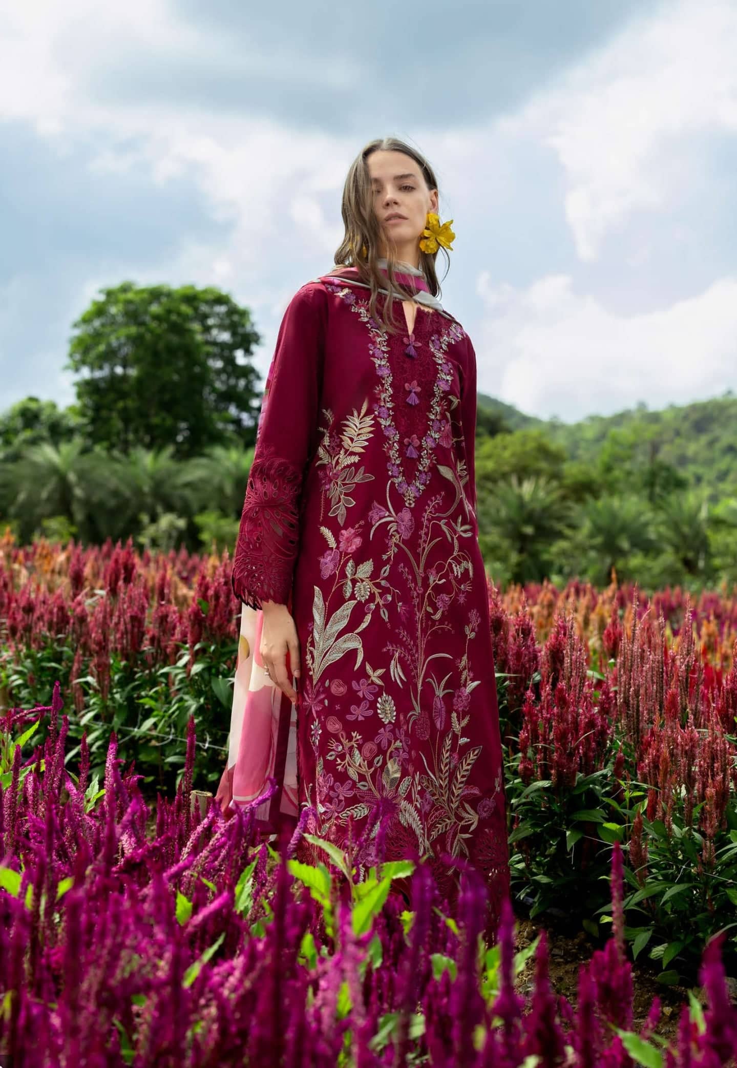 Mushq Hemline 26/Aurora Petals