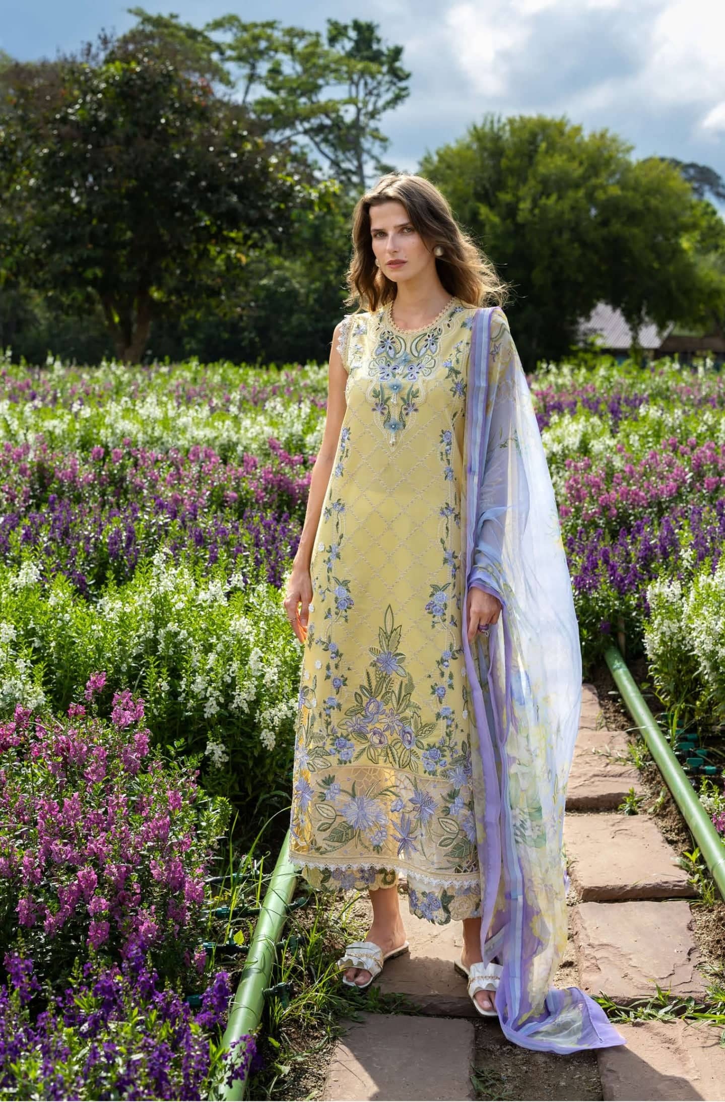 img_mushq_hemline_23_awwal_boutique