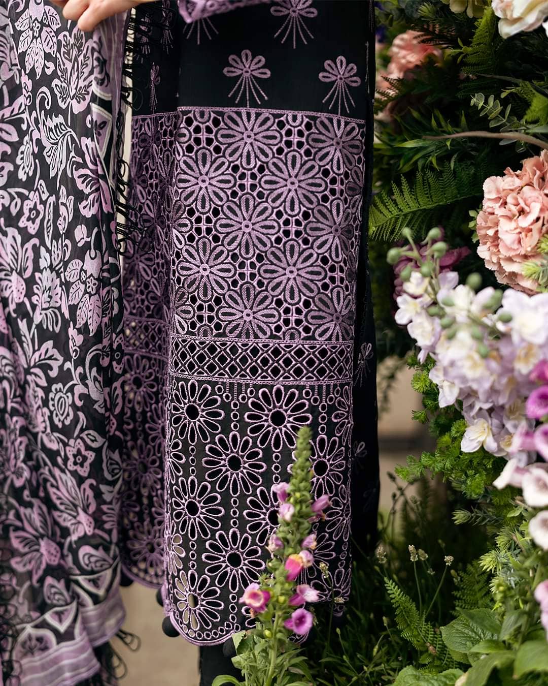 img_mushq_hemline_odyssey_awwal_boutique