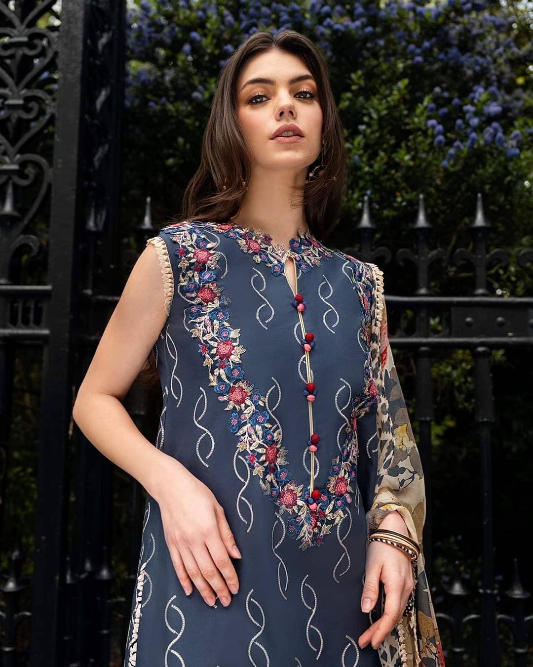img_mushq_hemline_odyssey_awwal_boutique