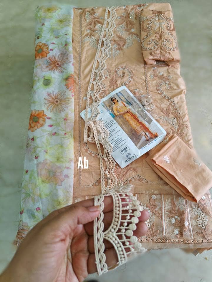 img_hemline_by_mushq_awwal_boutique