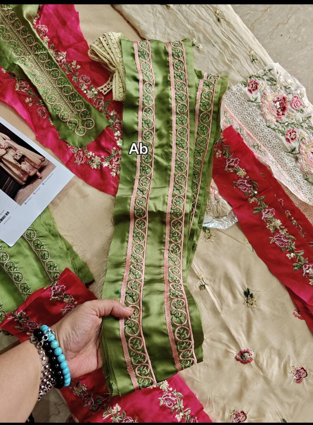 Open Pic/Mushq Nuvera Raw Silk 26/Vol 2/Carmine Jewel/D 06