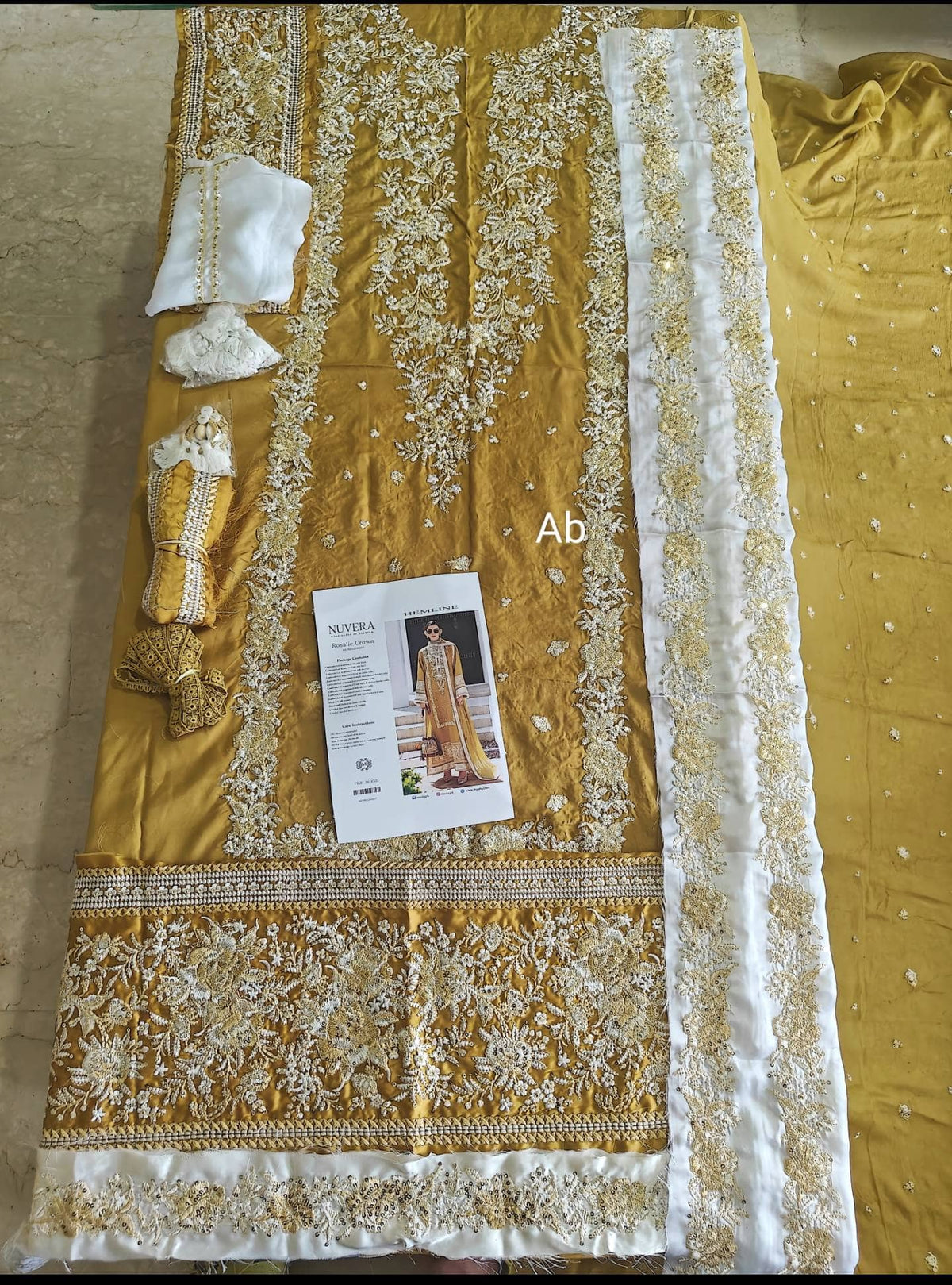 img_mushq_nuvera_raw_silk_awwal_boutique