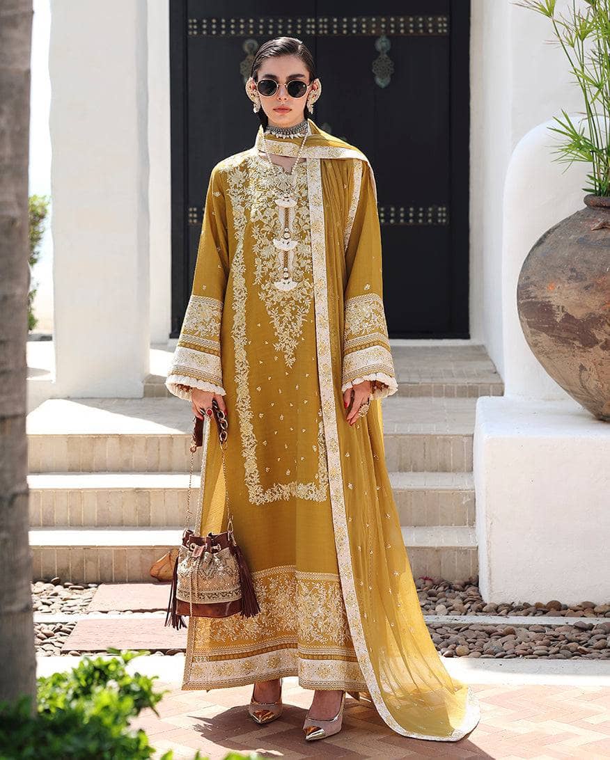 img_mushq_nuvera_silk_awwal_boutique