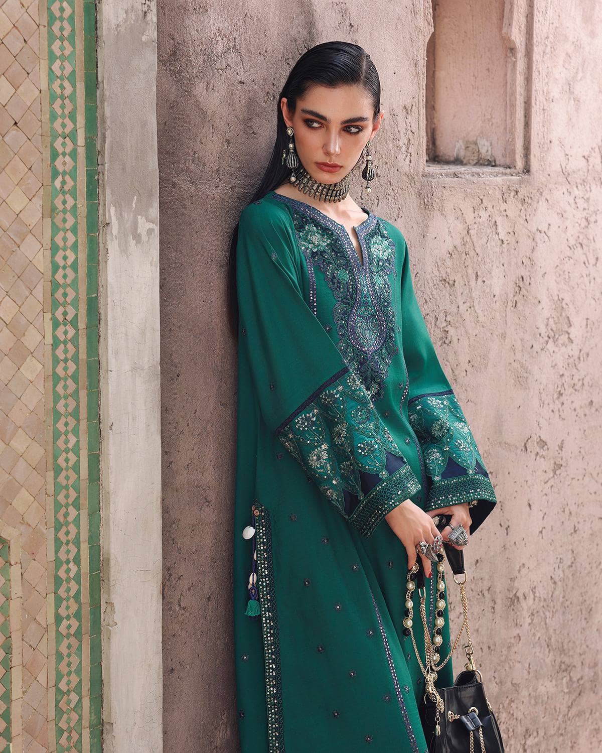 Mushq Nuvera Raw Silk 26/Vol 2/Royal Affair/D 02