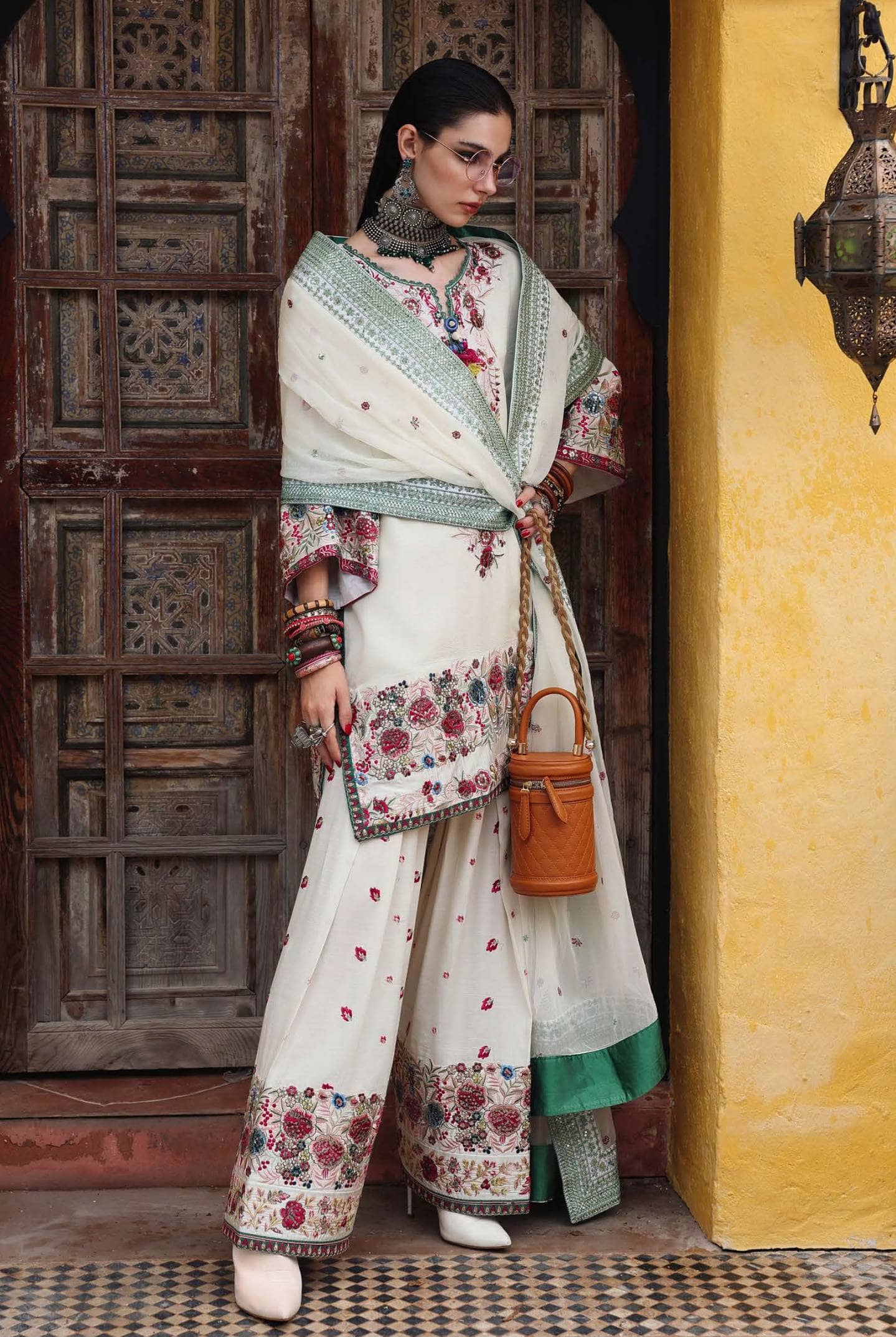 Mushq Nuvera Raw Silk 26/Vol 2/Vivienne Rose/D 08