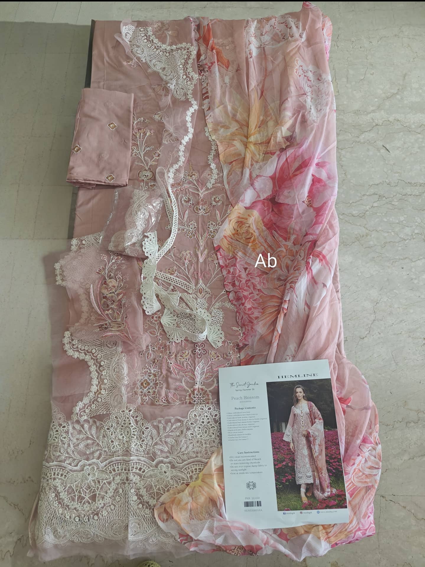 img_mushq_hemline_awwal_boutique
