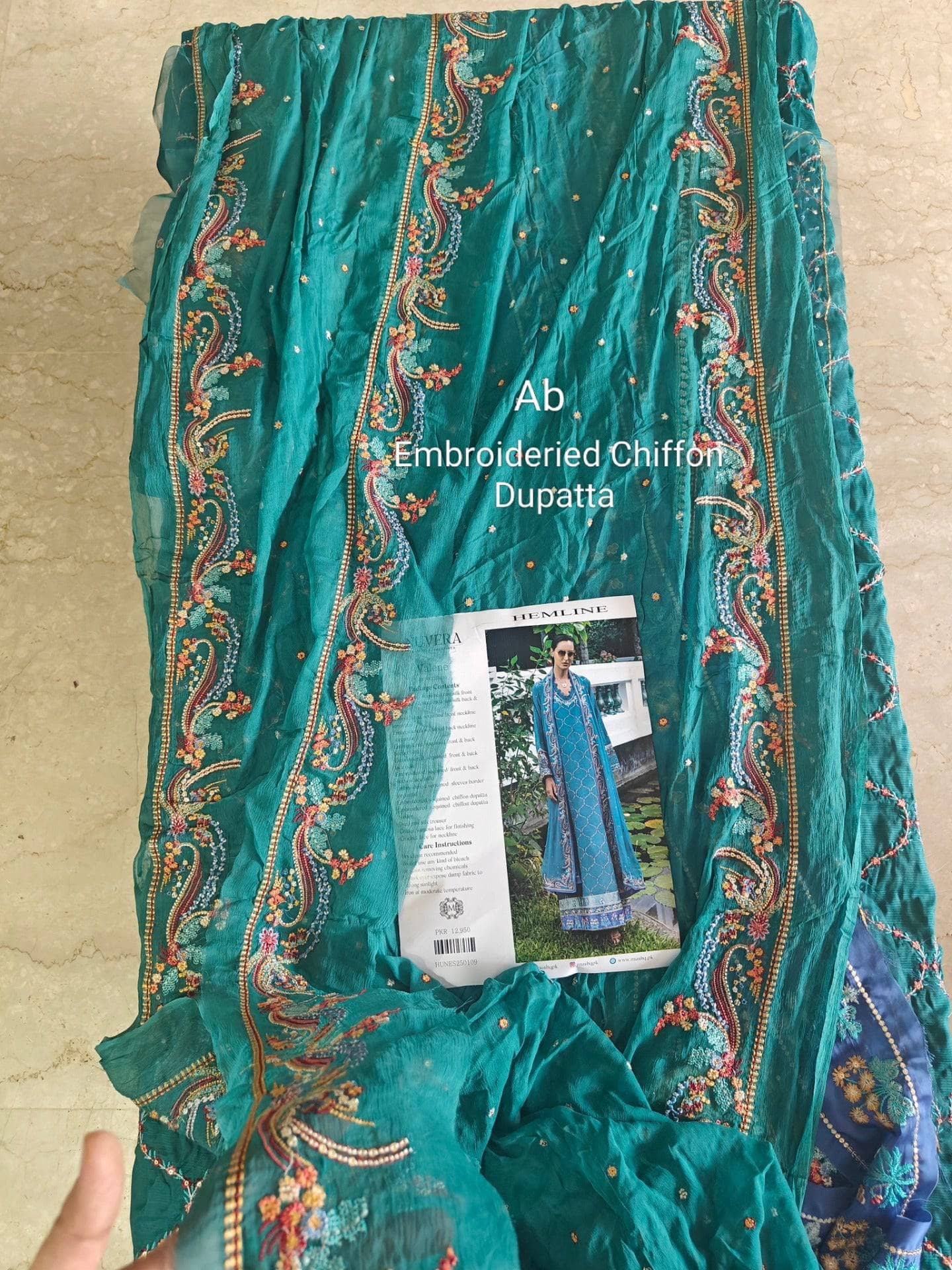 img_mushq_nuvera_silk_awwal_boutique