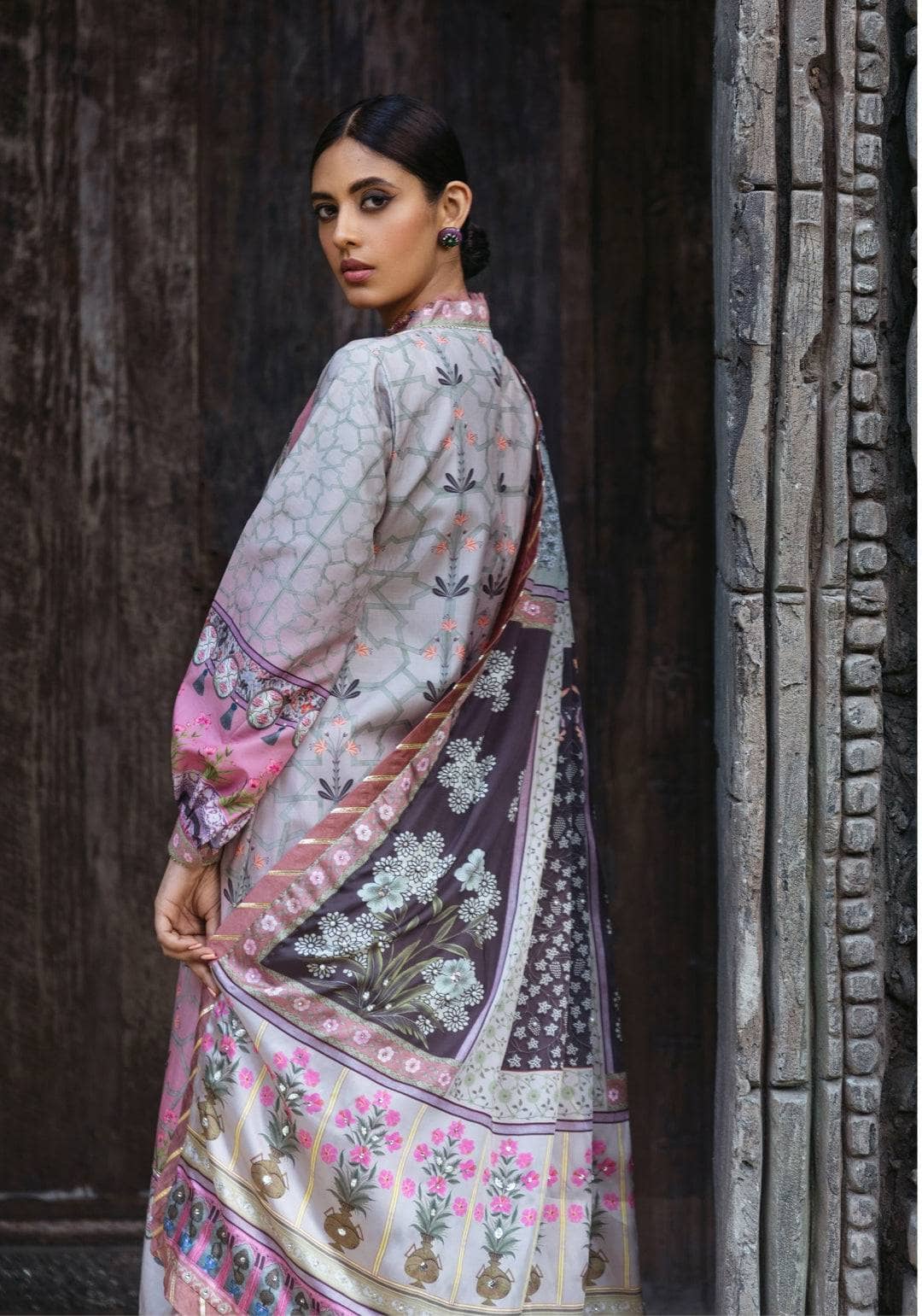 img_mushq_silk_awwal_boutique
