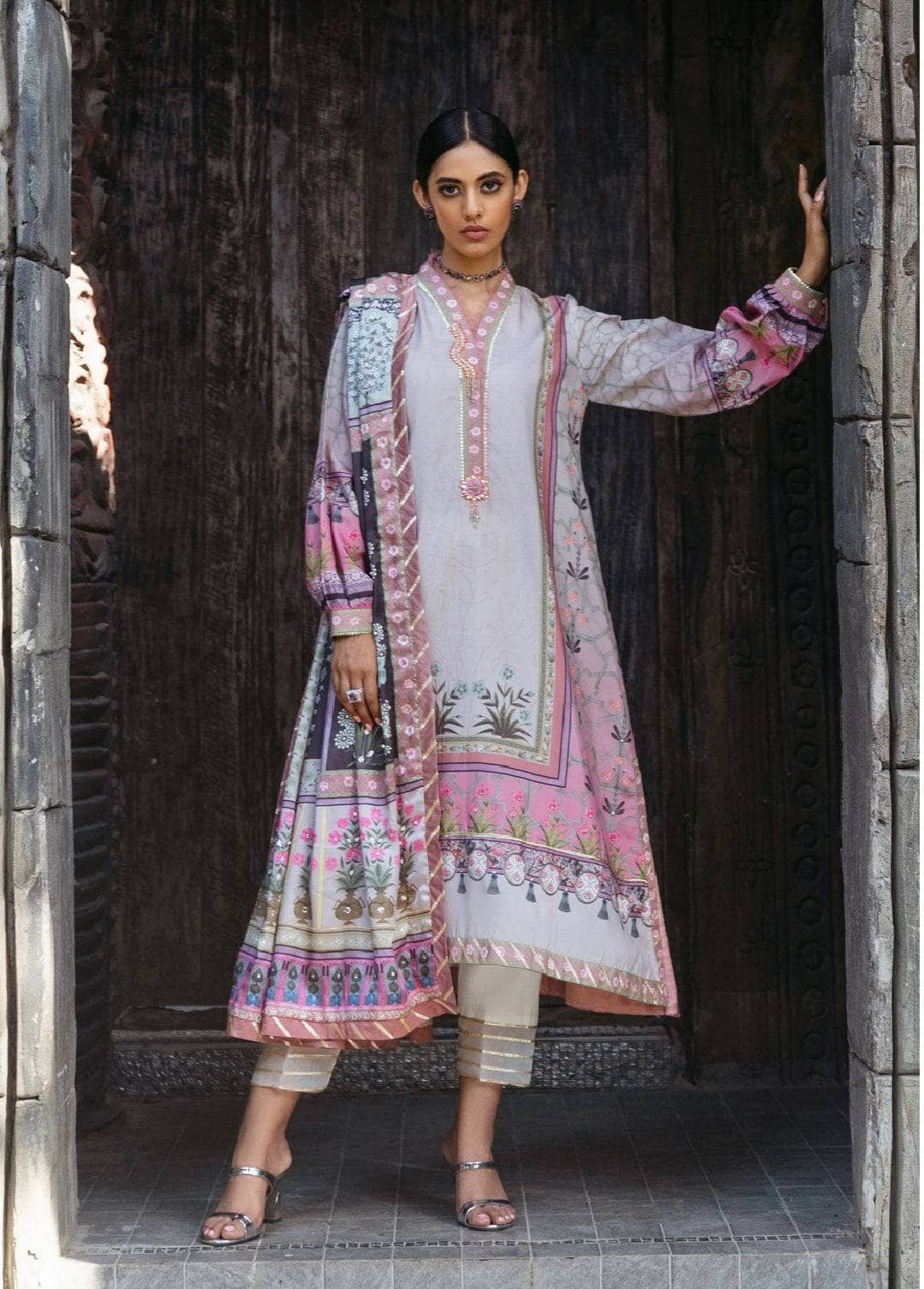 img_mushq_silk_awwal_boutique