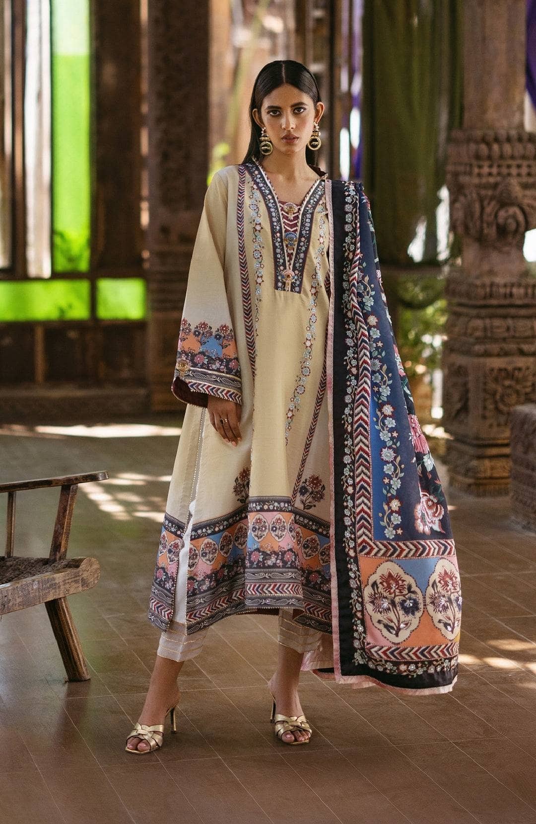 img_mushq_silk_awwal_boutique
